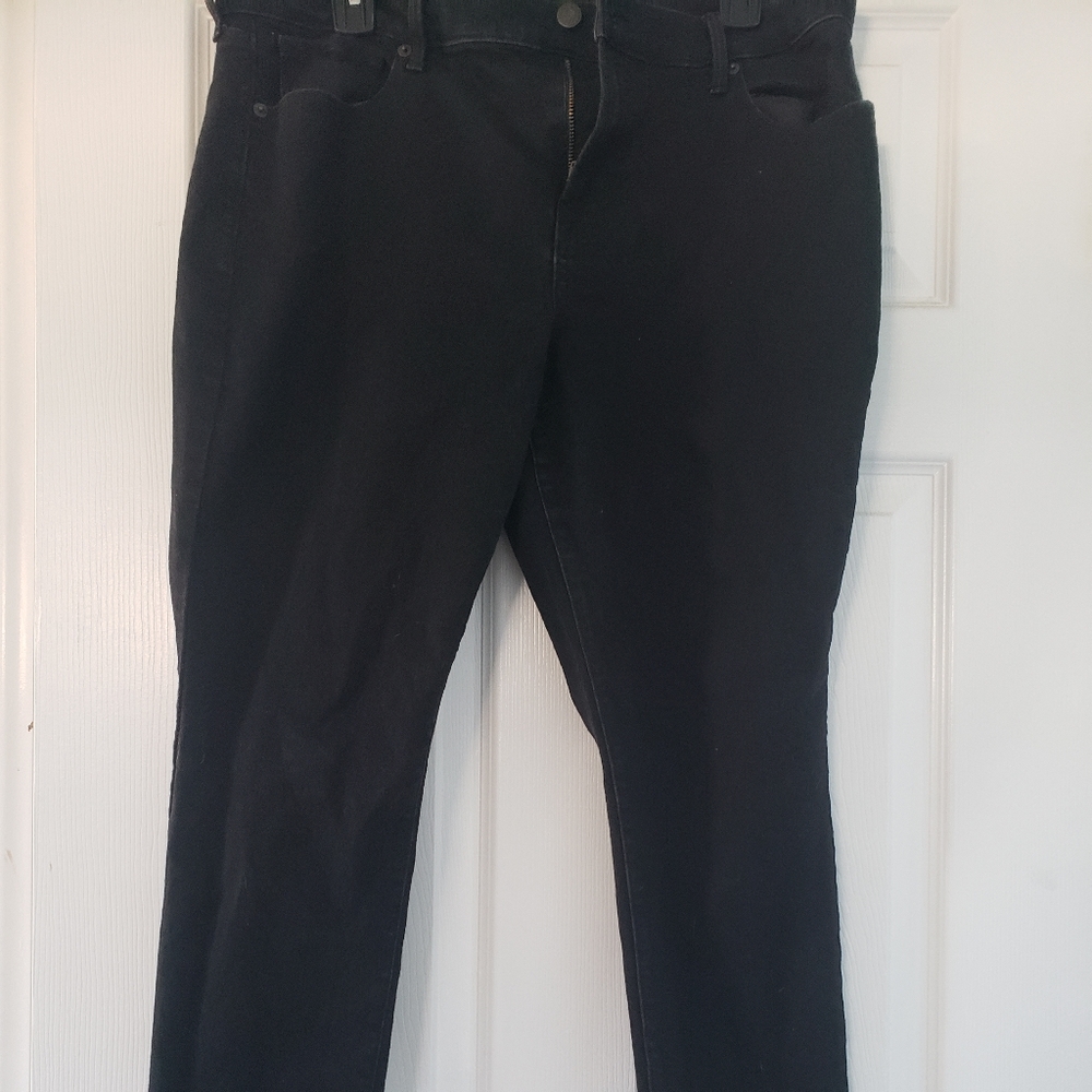Old Navy Black Short Curvy Skinny Jeans